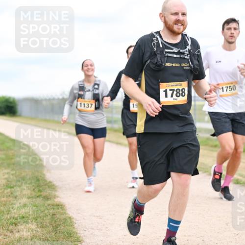 14.09.2025 - Airport Race Dr. Thomas Lammeyer http://msf.ph/oto/8882213 14.09.2025 12:34:44 Laufen 1137, 19, 201, 1788, 1750 meine-sportfotos.de