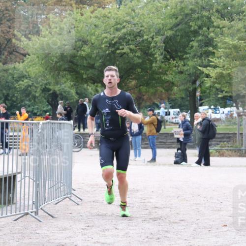 14.09.2025 - Stadtparktriathlon Strokosch-Dieckow http://msf.ph/oto/8882261 14.09.2025 09:45:53 Ziel 366 meine-sportfotos.de