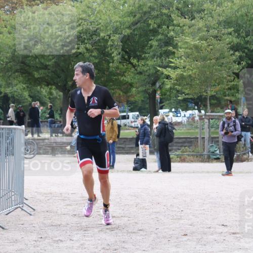 14.09.2025 - Stadtparktriathlon Strokosch-Dieckow http://msf.ph/oto/8882277 14.09.2025 09:46:13 Ziel 301 meine-sportfotos.de