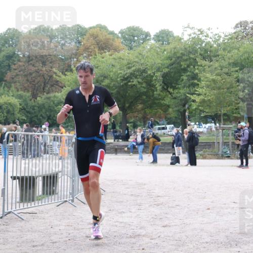 14.09.2025 - Stadtparktriathlon Strokosch-Dieckow http://msf.ph/oto/8882281 14.09.2025 09:46:14 Ziel 301 meine-sportfotos.de