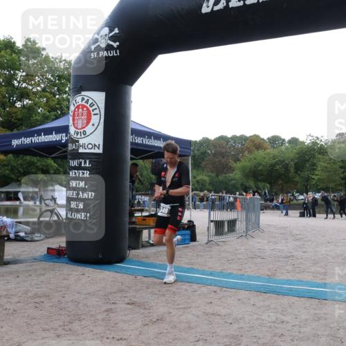 14.09.2025 - Stadtparktriathlon Strokosch-Dieckow http://msf.ph/oto/8882346 14.09.2025 09:47:13 Ziel 347, 349, 353 meine-sportfotos.de