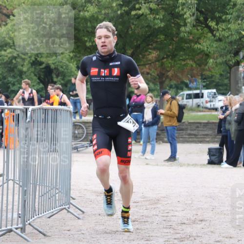 14.09.2025 - Stadtparktriathlon Strokosch-Dieckow http://msf.ph/oto/8882417 14.09.2025 09:47:58 Ziel 352 meine-sportfotos.de