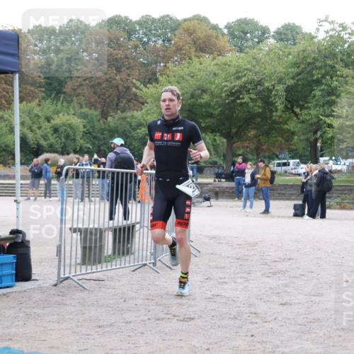 14.09.2025 - Stadtparktriathlon Strokosch-Dieckow http://msf.ph/oto/8882419 14.09.2025 09:47:59 Ziel 352 meine-sportfotos.de