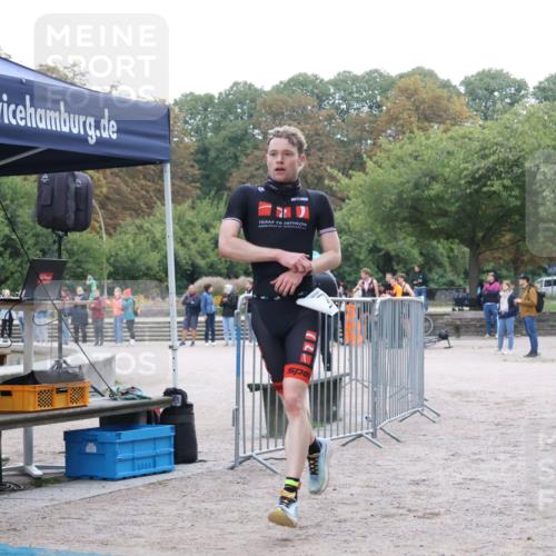 14.09.2025 - Stadtparktriathlon Strokosch-Dieckow http://msf.ph/oto/8882422 14.09.2025 09:47:59 Ziel 352 meine-sportfotos.de