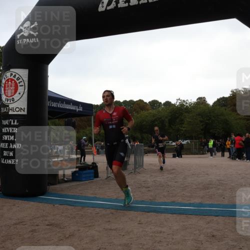 14.09.2025 - Stadtparktriathlon Strokosch-Dieckow http://msf.ph/oto/8882479 14.09.2025 09:48:31 Ziel 333, 375 meine-sportfotos.de
