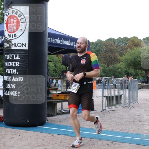 14.09.2025 - Stadtparktriathlon Strokosch-Dieckow http://msf.ph/oto/8882504 14.09.2025 09:48:50 Ziel 326 meine-sportfotos.de