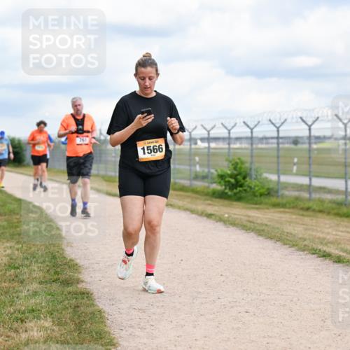 14.09.2025 - Airport Race Dr. Thomas Lammeyer http://msf.ph/oto/8882513 14.09.2025 12:35:30 Laufen 761, 1566 meine-sportfotos.de