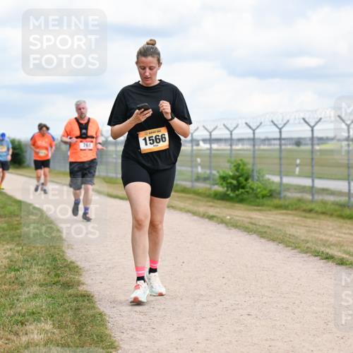 14.09.2025 - Airport Race Dr. Thomas Lammeyer http://msf.ph/oto/8882515 14.09.2025 12:35:30 Laufen 761, 1566 meine-sportfotos.de