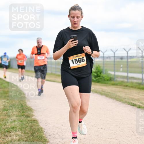 14.09.2025 - Airport Race Dr. Thomas Lammeyer http://msf.ph/oto/8882530 14.09.2025 12:35:31 Laufen 1566 meine-sportfotos.de