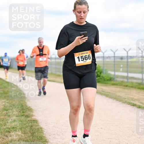 14.09.2025 - Airport Race Dr. Thomas Lammeyer http://msf.ph/oto/8882533 14.09.2025 12:35:31 Laufen 1566 meine-sportfotos.de