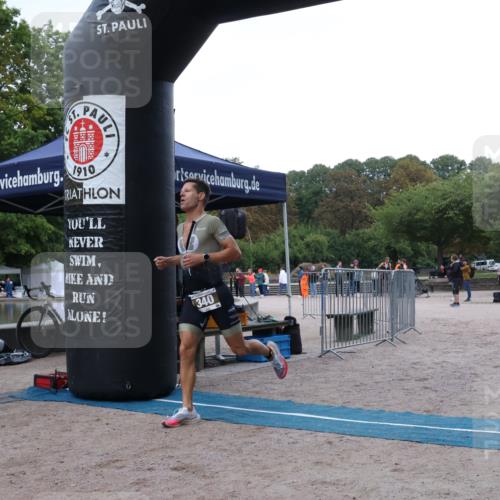 14.09.2025 - Stadtparktriathlon Strokosch-Dieckow http://msf.ph/oto/8882534 14.09.2025 09:49:14 Ziel 340, 451 meine-sportfotos.de