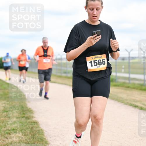 14.09.2025 - Airport Race Dr. Thomas Lammeyer http://msf.ph/oto/8882537 14.09.2025 12:35:32 Laufen 1566 meine-sportfotos.de