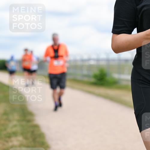 14.09.2025 - Airport Race Dr. Thomas Lammeyer http://msf.ph/oto/8882546 14.09.2025 12:35:33 Laufen 42, 156 meine-sportfotos.de