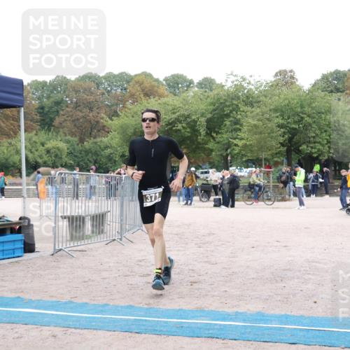 14.09.2025 - Stadtparktriathlon Strokosch-Dieckow http://msf.ph/oto/8882574 14.09.2025 09:49:34 Ziel 371 meine-sportfotos.de