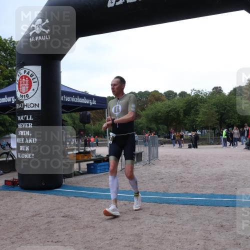 14.09.2025 - Stadtparktriathlon Strokosch-Dieckow http://msf.ph/oto/8882657 14.09.2025 09:50:37 Ziel 303, 348 meine-sportfotos.de