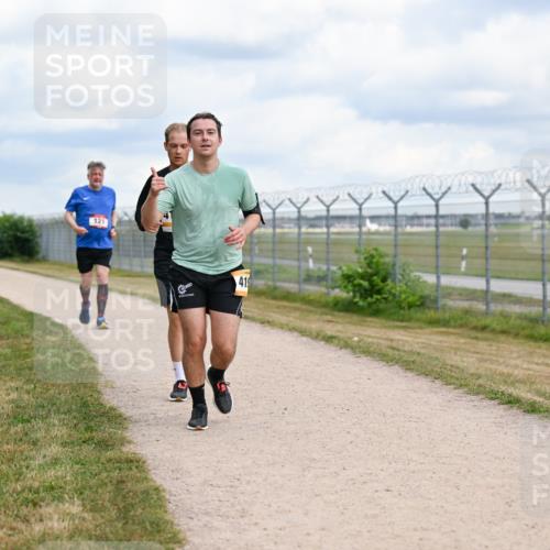 14.09.2025 - Airport Race Dr. Thomas Lammeyer http://msf.ph/oto/8882685 14.09.2025 12:35:46 Laufen 121, 41 meine-sportfotos.de