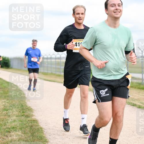 14.09.2025 - Airport Race Dr. Thomas Lammeyer http://msf.ph/oto/8882710 14.09.2025 12:35:47 Laufen 41 meine-sportfotos.de