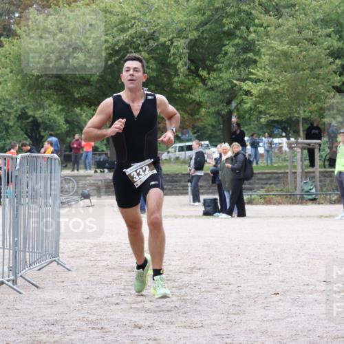 14.09.2025 - Stadtparktriathlon Strokosch-Dieckow http://msf.ph/oto/8882786 14.09.2025 09:51:59 Ziel 319, 332 meine-sportfotos.de