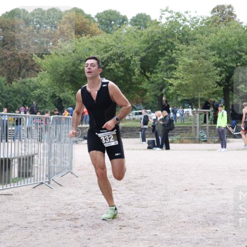 14.09.2025 - Stadtparktriathlon Strokosch-Dieckow http://msf.ph/oto/8882790 14.09.2025 09:51:59 Ziel 319, 332 meine-sportfotos.de