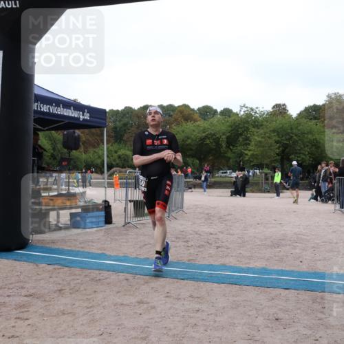 14.09.2025 - Stadtparktriathlon Strokosch-Dieckow http://msf.ph/oto/8882819 14.09.2025 09:52:43 Ziel 350 meine-sportfotos.de