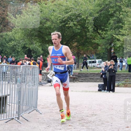 14.09.2025 - Stadtparktriathlon Strokosch-Dieckow http://msf.ph/oto/8882823 14.09.2025 09:53:14 Ziel 413 meine-sportfotos.de