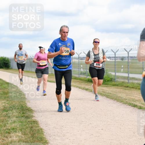 14.09.2025 - Airport Race Dr. Thomas Lammeyer http://msf.ph/oto/8882830 14.09.2025 12:36:02 Laufen 254, 59, 696 meine-sportfotos.de