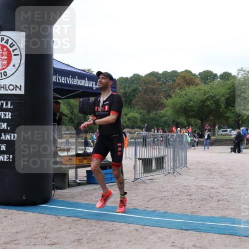 14.09.2025 - Stadtparktriathlon Strokosch-Dieckow http://msf.ph/oto/8882845 14.09.2025 09:54:16 Ziel 476 meine-sportfotos.de