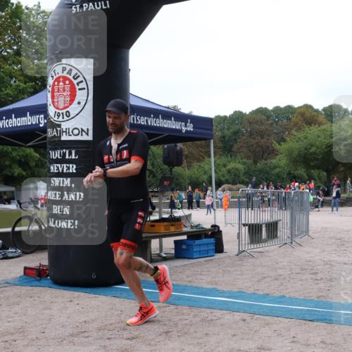 14.09.2025 - Stadtparktriathlon Strokosch-Dieckow http://msf.ph/oto/8882848 14.09.2025 09:54:17 Ziel 476 meine-sportfotos.de