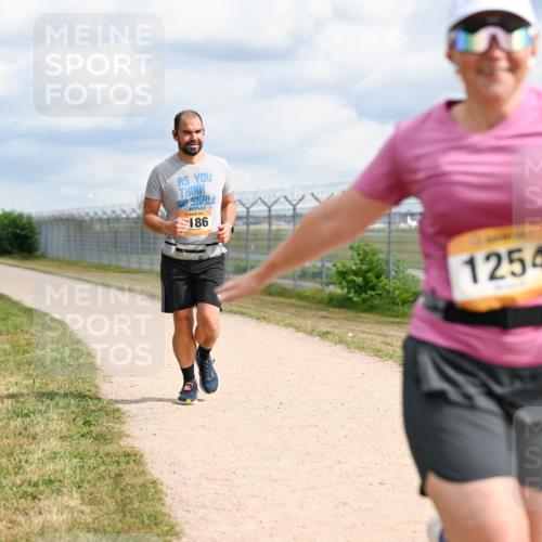 14.09.2025 - Airport Race Dr. Thomas Lammeyer http://msf.ph/oto/8882878 14.09.2025 12:36:06 Laufen 186, 1254 meine-sportfotos.de