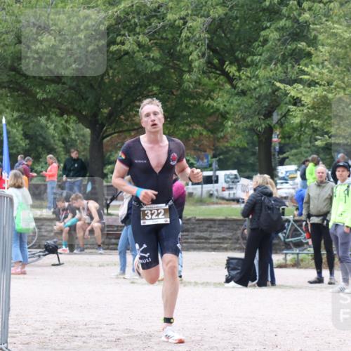 14.09.2025 - Stadtparktriathlon Strokosch-Dieckow http://msf.ph/oto/8882904 14.09.2025 09:55:19 Ziel 322 meine-sportfotos.de