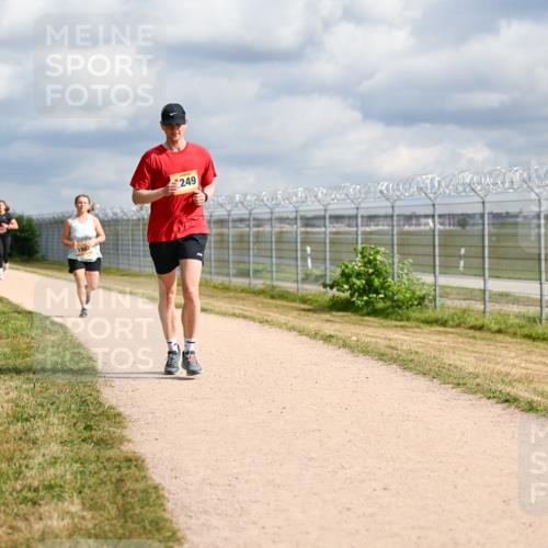 14.09.2025 - Airport Race Dr. Thomas Lammeyer http://msf.ph/oto/8882914 14.09.2025 12:36:15 Laufen 198, 249 meine-sportfotos.de