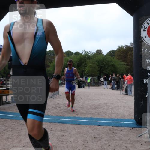 14.09.2025 - Stadtparktriathlon Strokosch-Dieckow http://msf.ph/oto/8882950 14.09.2025 09:55:42 Ziel 312, 316, 414, 435 meine-sportfotos.de
