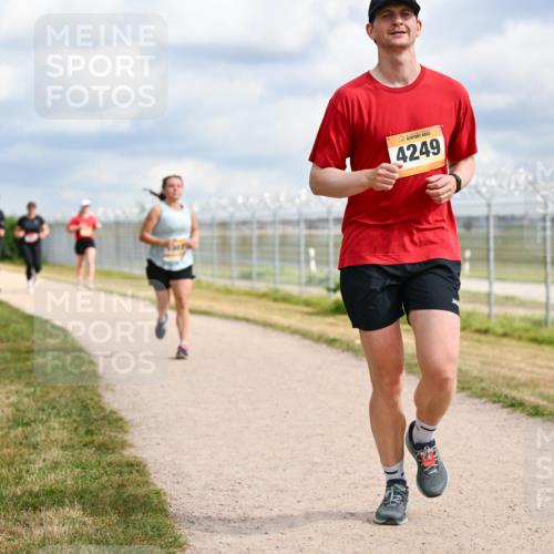 14.09.2025 - Airport Race Dr. Thomas Lammeyer http://msf.ph/oto/8882951 14.09.2025 12:36:17 Laufen 4249 meine-sportfotos.de