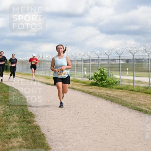 14.09.2025 - Airport Race Dr. Thomas Lammeyer http://msf.ph/oto/8882963 14.09.2025 12:36:18 Laufen 1987, 1987 meine-sportfotos.de
