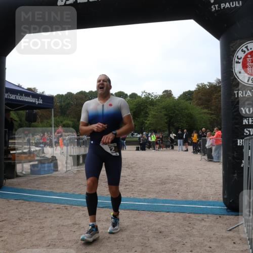 14.09.2025 - Stadtparktriathlon Strokosch-Dieckow http://msf.ph/oto/8882966 14.09.2025 09:56:41 Ziel 394, 402 meine-sportfotos.de