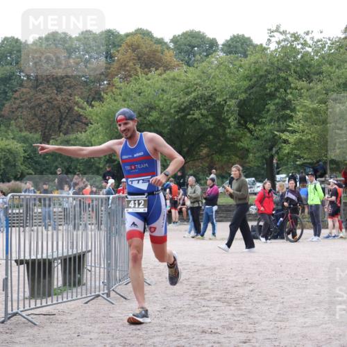 14.09.2025 - Stadtparktriathlon Strokosch-Dieckow http://msf.ph/oto/8882984 14.09.2025 09:56:54 Ziel 412 meine-sportfotos.de