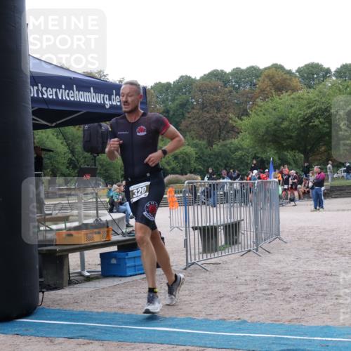 14.09.2025 - Stadtparktriathlon Strokosch-Dieckow http://msf.ph/oto/8883033 14.09.2025 09:57:38 Ziel 320 meine-sportfotos.de