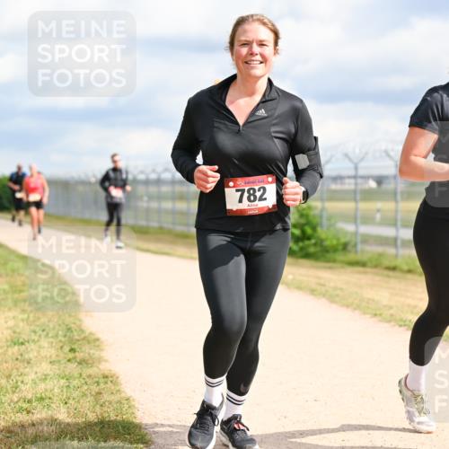 14.09.2025 - Airport Race Dr. Thomas Lammeyer http://msf.ph/oto/8883076 14.09.2025 12:36:27 Laufen 782, 3 meine-sportfotos.de