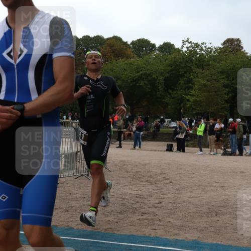 14.09.2025 - Stadtparktriathlon Strokosch-Dieckow http://msf.ph/oto/8883077 14.09.2025 09:58:10 Ziel 311, 389 meine-sportfotos.de