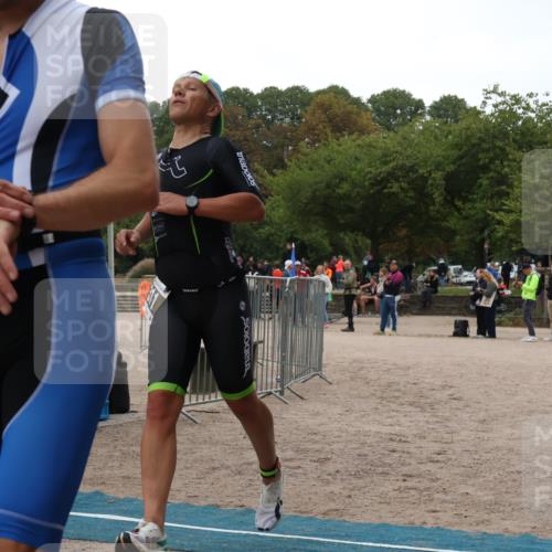 14.09.2025 - Stadtparktriathlon Strokosch-Dieckow http://msf.ph/oto/8883079 14.09.2025 09:58:11 Ziel 311, 389 meine-sportfotos.de