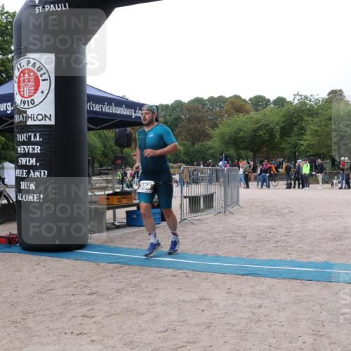 14.09.2025 - Stadtparktriathlon Strokosch-Dieckow http://msf.ph/oto/8883112 14.09.2025 09:59:51 Ziel 356 meine-sportfotos.de
