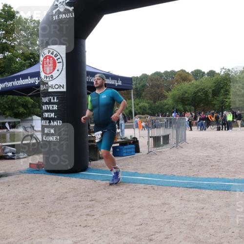 14.09.2025 - Stadtparktriathlon Strokosch-Dieckow http://msf.ph/oto/8883116 14.09.2025 09:59:51 Ziel 356 meine-sportfotos.de