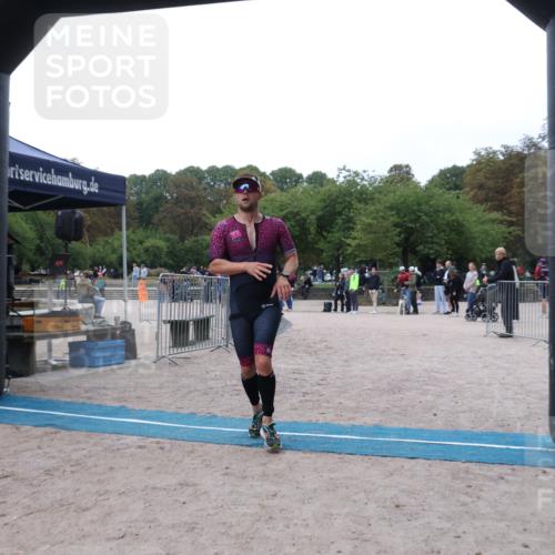 14.09.2025 - Stadtparktriathlon Strokosch-Dieckow http://msf.ph/oto/8883126 14.09.2025 10:00:11 Ziel 422 meine-sportfotos.de