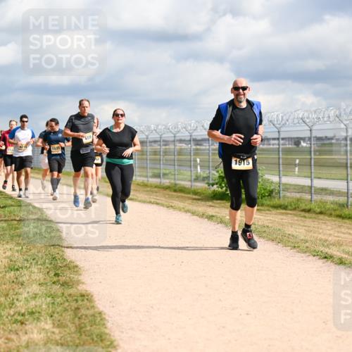 14.09.2025 - Airport Race Dr. Thomas Lammeyer http://msf.ph/oto/8883148 14.09.2025 12:36:37 Laufen 4215, 154, 1535, 659, 1915 meine-sportfotos.de