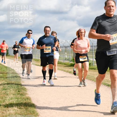 14.09.2025 - Airport Race Dr. Thomas Lammeyer http://msf.ph/oto/8883217 14.09.2025 12:36:42 Laufen 4215, 1535, 1535, 1098, 659 meine-sportfotos.de