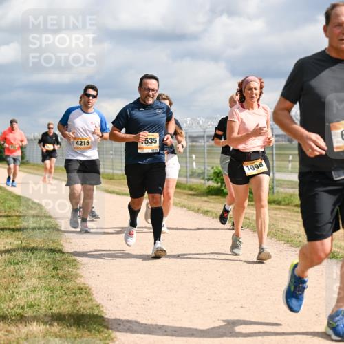 14.09.2025 - Airport Race Dr. Thomas Lammeyer http://msf.ph/oto/8883220 14.09.2025 12:36:42 Laufen 4215, 535, 1535, 659, 1098 meine-sportfotos.de