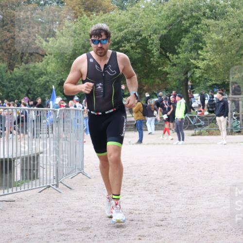14.09.2025 - Stadtparktriathlon Strokosch-Dieckow http://msf.ph/oto/8883221 14.09.2025 10:03:17 Ziel 419 meine-sportfotos.de