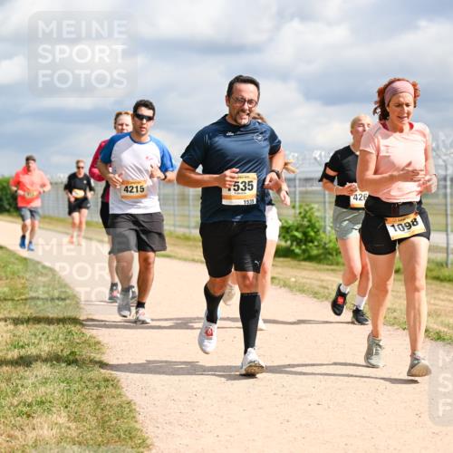 14.09.2025 - Airport Race Dr. Thomas Lammeyer http://msf.ph/oto/8883229 14.09.2025 12:36:42 Laufen 4215, 535, 1535, 426, 1098 meine-sportfotos.de