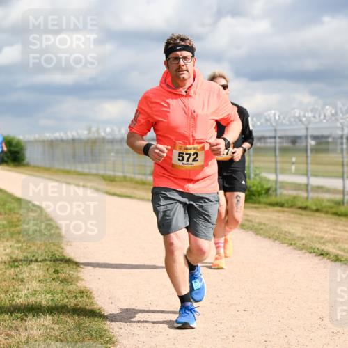 14.09.2025 - Airport Race Dr. Thomas Lammeyer http://msf.ph/oto/8883317 14.09.2025 12:36:49 Laufen 572 meine-sportfotos.de