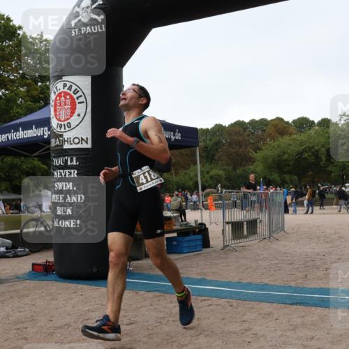 14.09.2025 - Stadtparktriathlon Strokosch-Dieckow http://msf.ph/oto/8883343 14.09.2025 10:06:33 Ziel 380, 418, 431 meine-sportfotos.de